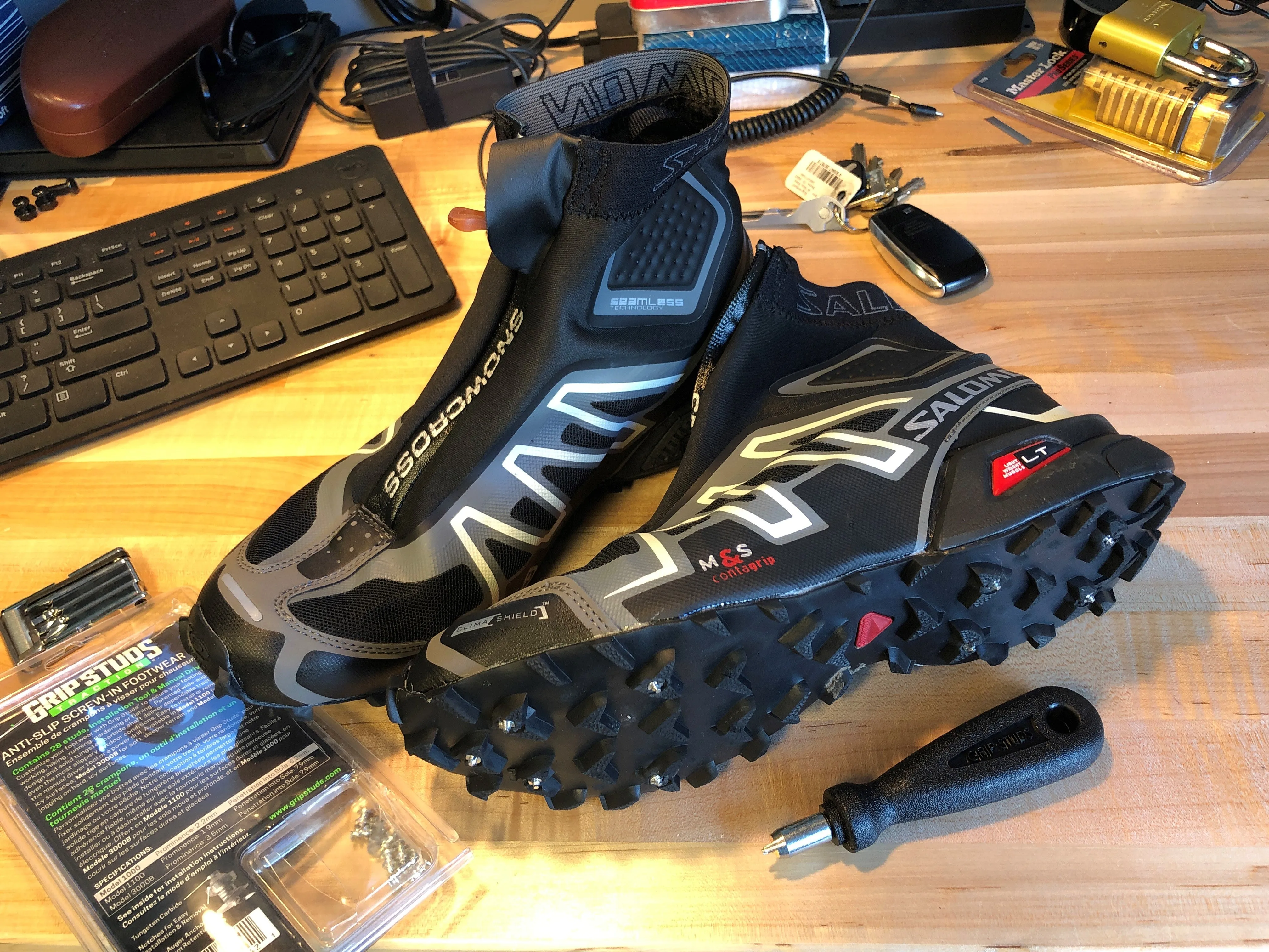 Model 3000B – Footwear Studs